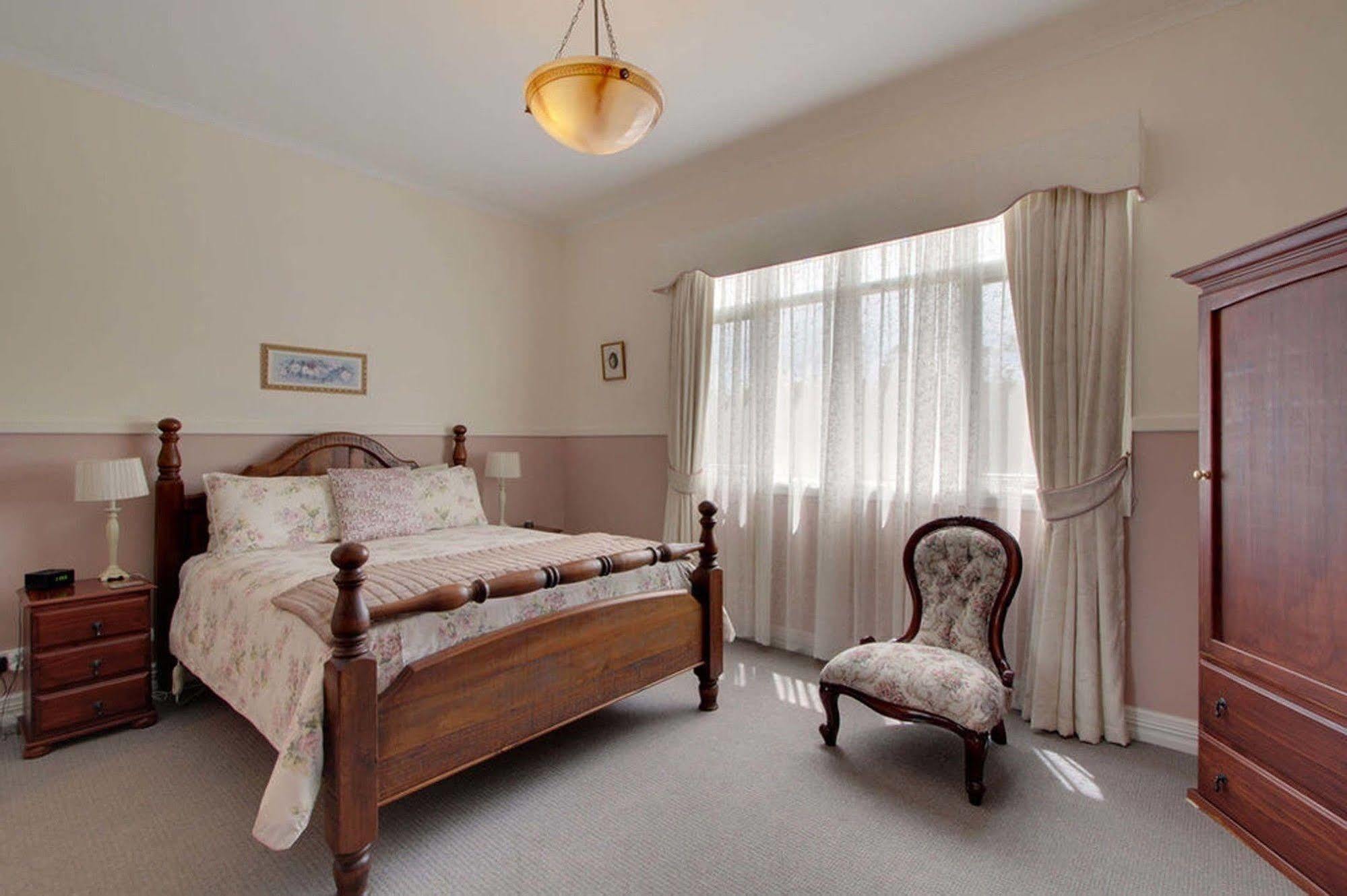 Walton House Bed & Breakfast Huonville Exterior photo