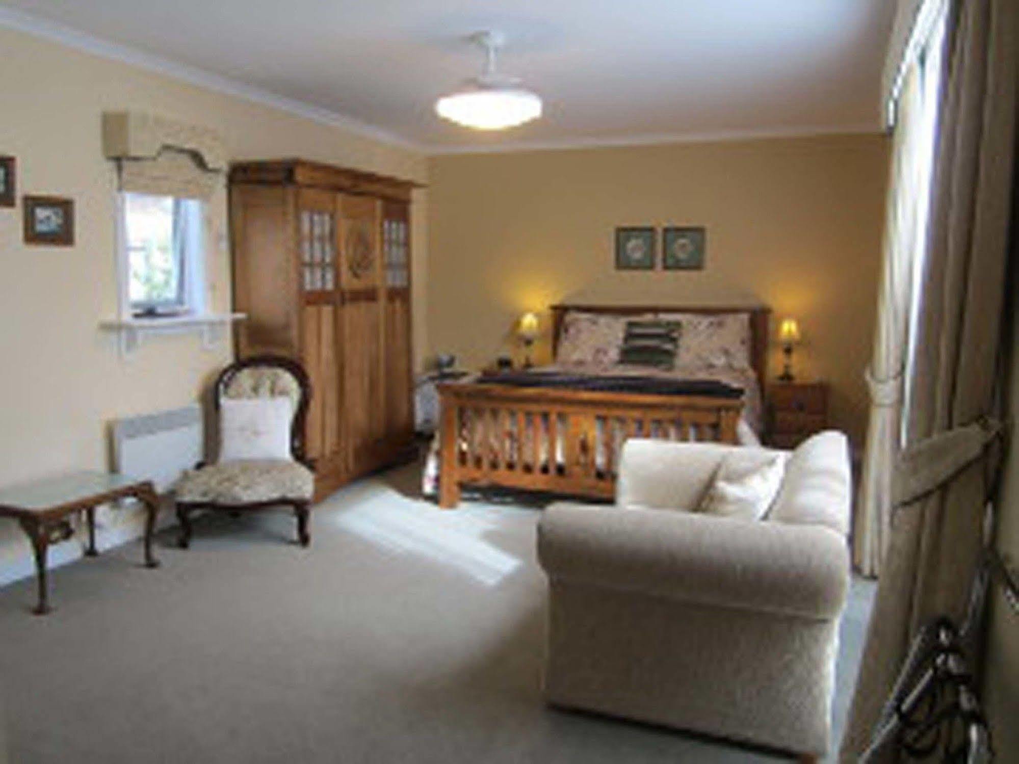 Walton House Bed & Breakfast Huonville Exterior photo